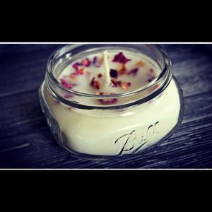 Hand crafted soy wax candles 😊